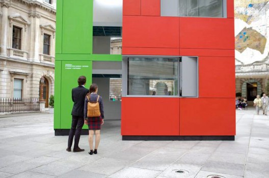 Richard Rogers revela su prototipo de vivienda prefabricada, levantado en tan sólo 24 horas