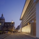 Happy Birthday Richard Meier! Happy Birthday Richard Meier! The Ara Pacis Museum, Rome, Italy. Imagen © Roland Halbe, Cortesía de Richard Meier & Partners
