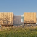 Two Hulls / Mackay-Lyons Sweetapple Architects Two Hulls / Mackay-Lyons Sweetapple Architects © Greg Richardson