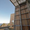 Two Hulls / Mackay-Lyons Sweetapple Architects Two Hulls / Mackay-Lyons Sweetapple Architects © Greg Richardson