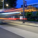 University Boulevard Transit Shelters / PUBLIC Architecture + Communication University Boulevard Transit Shelters / PUBLIC Architecture + Communication © Krista Jahnke
