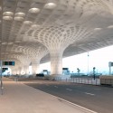 Chhatrapati Shivaji International Airport - Terminal 2 / SOM Chhatrapati Shivaji International Airport - Terminal 2 / SOM © Robert Polidori