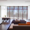 A House In The Woods / William Reue Architecture A House In The Woods / William Reue Architecture © Steve Freihon