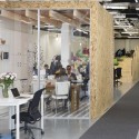 Airbnb’s European Operations Hub in Dublin / Heneghan Peng Architects Airbnb’s European Operations Hub in Dublin / Heneghan Peng Architects © Ed Reeve
