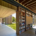Low/Rise House / Spiegel Aihara Workshop Low/Rise House / Spiegel Aihara Workshop © Bruce Damonte