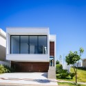 Guaiume House / 24.7 Arquitetura Design Guaiume House / 24.7 Arquitetura Design © Pedro Kok