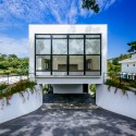 Casa Um / Terra e Tuma Arquitetos Associados Casa Um / Terra e Tuma Arquitetos Associados © Pedro Kok