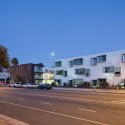 Broadway Housing / Kevin Daly Architects Broadway Housing / Kevin Daly Architects © Iwan Baan