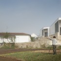 Mortuary House in Vila Caiz / Raul Sousa Cardoso + Graca Vaz Mortuary House in Vila Caiz / Raul Sousa Cardoso + Graca Vaz © Jose Campos