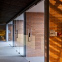 Factory Office Renovation / Vo Trong Nghia Architects Factory Office Renovation / Vo Trong Nghia Architects © Hiroyuki Oki
