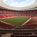 Iluminación de los Estadios de la Copa Mundial FIFA 2014 por Schréder Iluminación de los Estadios de la Copa Mundial FIFA 2014 por Schréder Estadio Nacional en Brasilia. Image © Portal da Copa/ME
