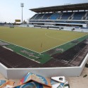 El estadio no tiene quien lo visite El estadio no tiene quien lo visite Cancha olímpica de hockey en Atenas en 2012. Image © Vía Business Insider